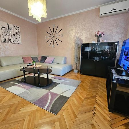 Slavija Apartment Belgrado Esterno foto