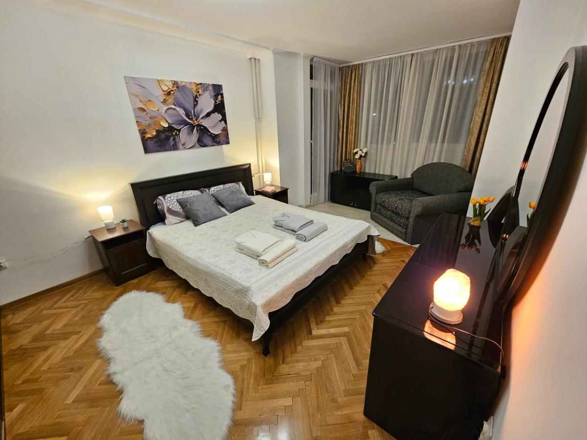 Slavija Apartment Belgrado Esterno foto