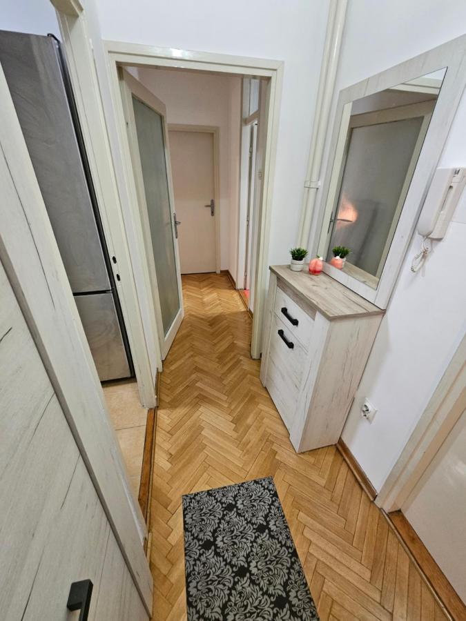 Slavija Apartment Belgrado Esterno foto