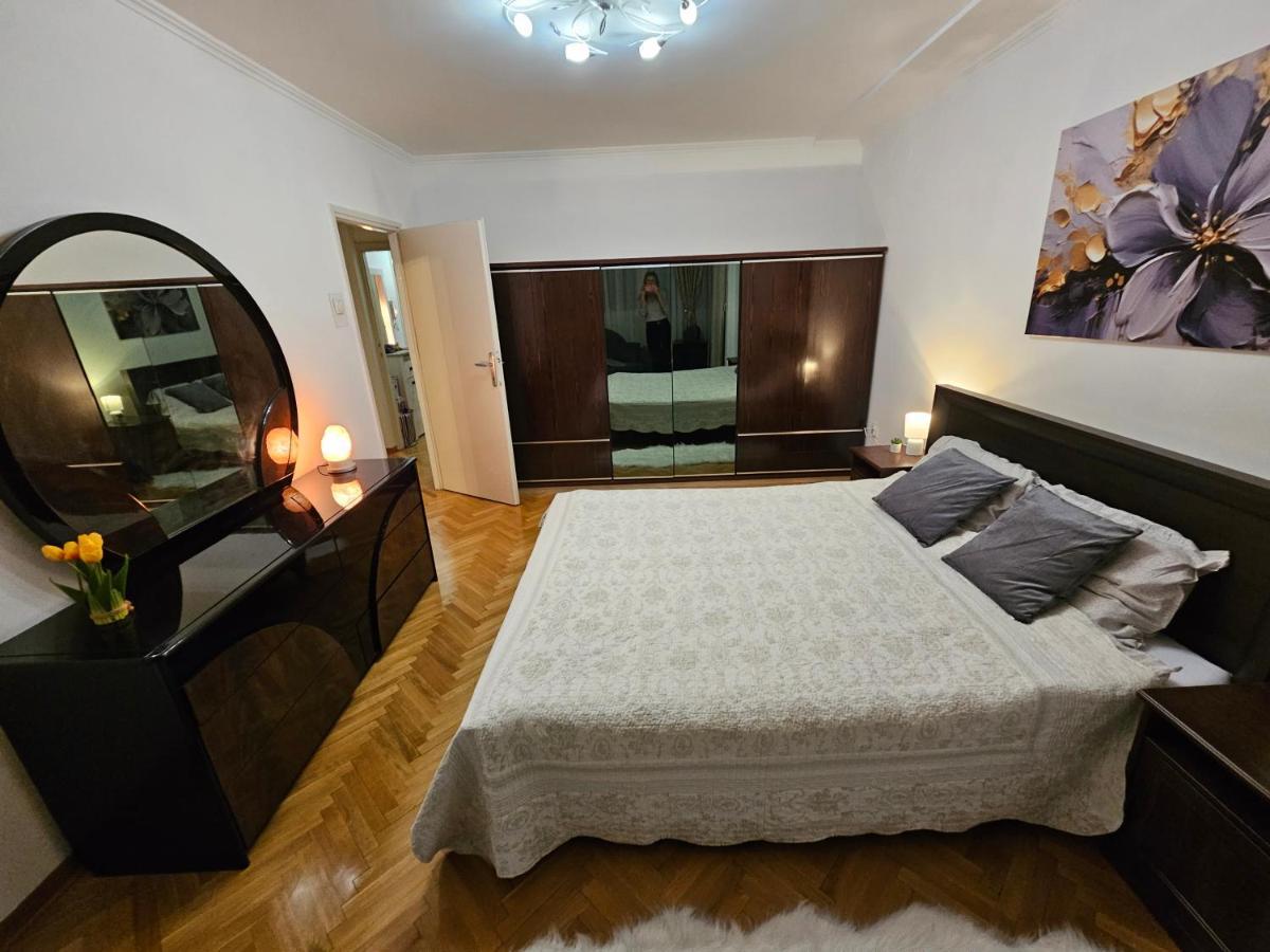 Slavija Apartment Belgrado Esterno foto